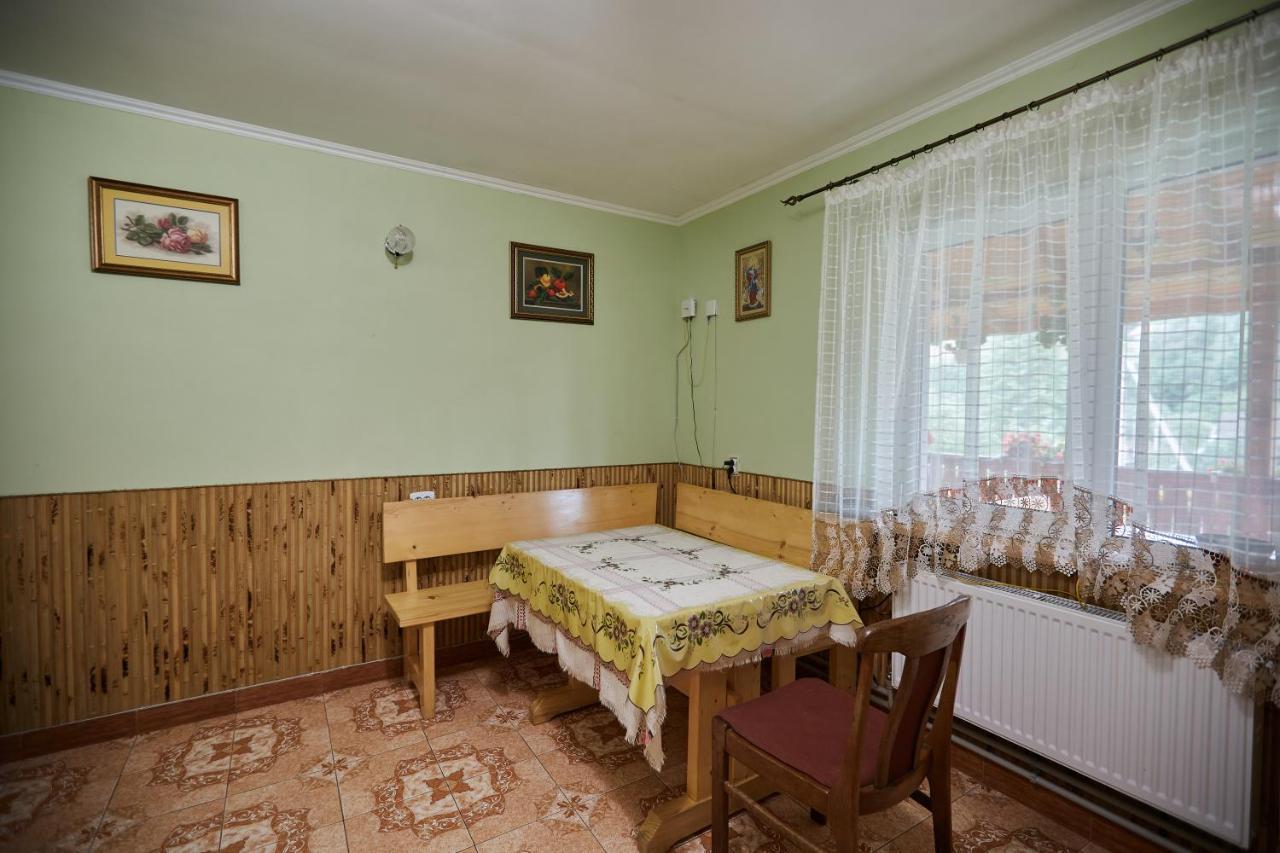 Hotel Захід Сонця Slawske Exterior foto